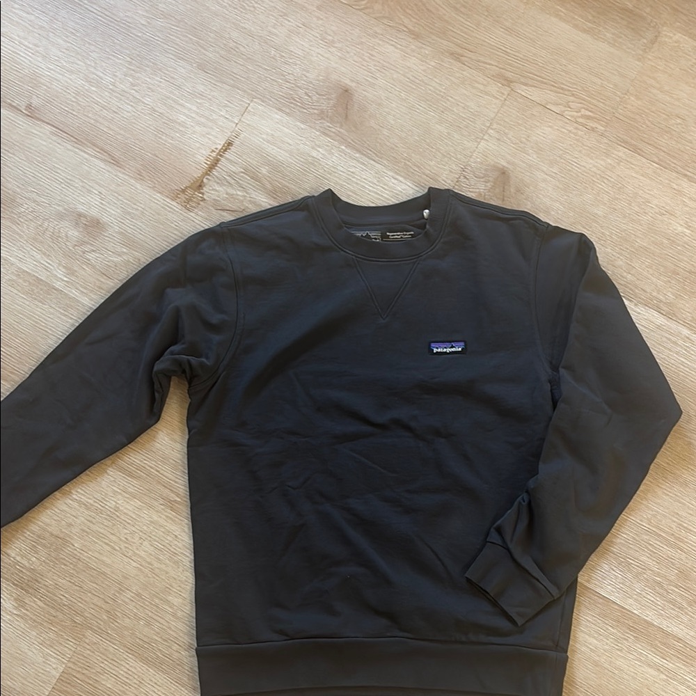 Patagonia Men's Charcoal Crewneck Sweater